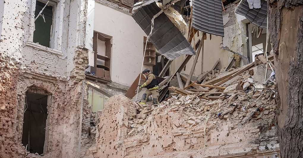 Razzi su Sumy, raid su Gaza, colloqui sul nucleare