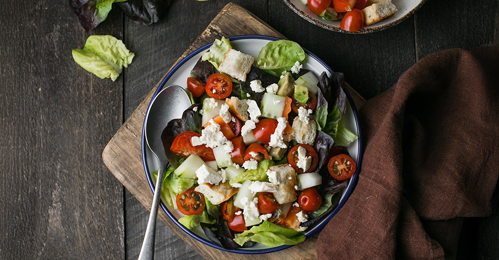 Cucinare senza cucinare: pappa al pomodoro e panzanella, due classici estivi da riscoprire