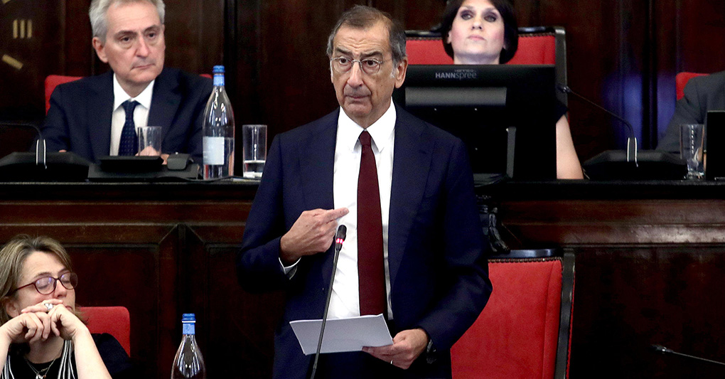 Sala in Consiglio: «Vado avanti. Le mie mani sono pulite»