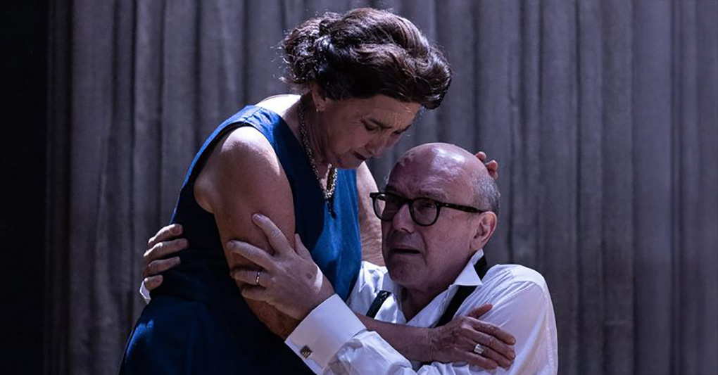 Miller all'Elfo, Stoppard all'Ambra, Cechov a Padova, A place of safety a Modena episode artwork