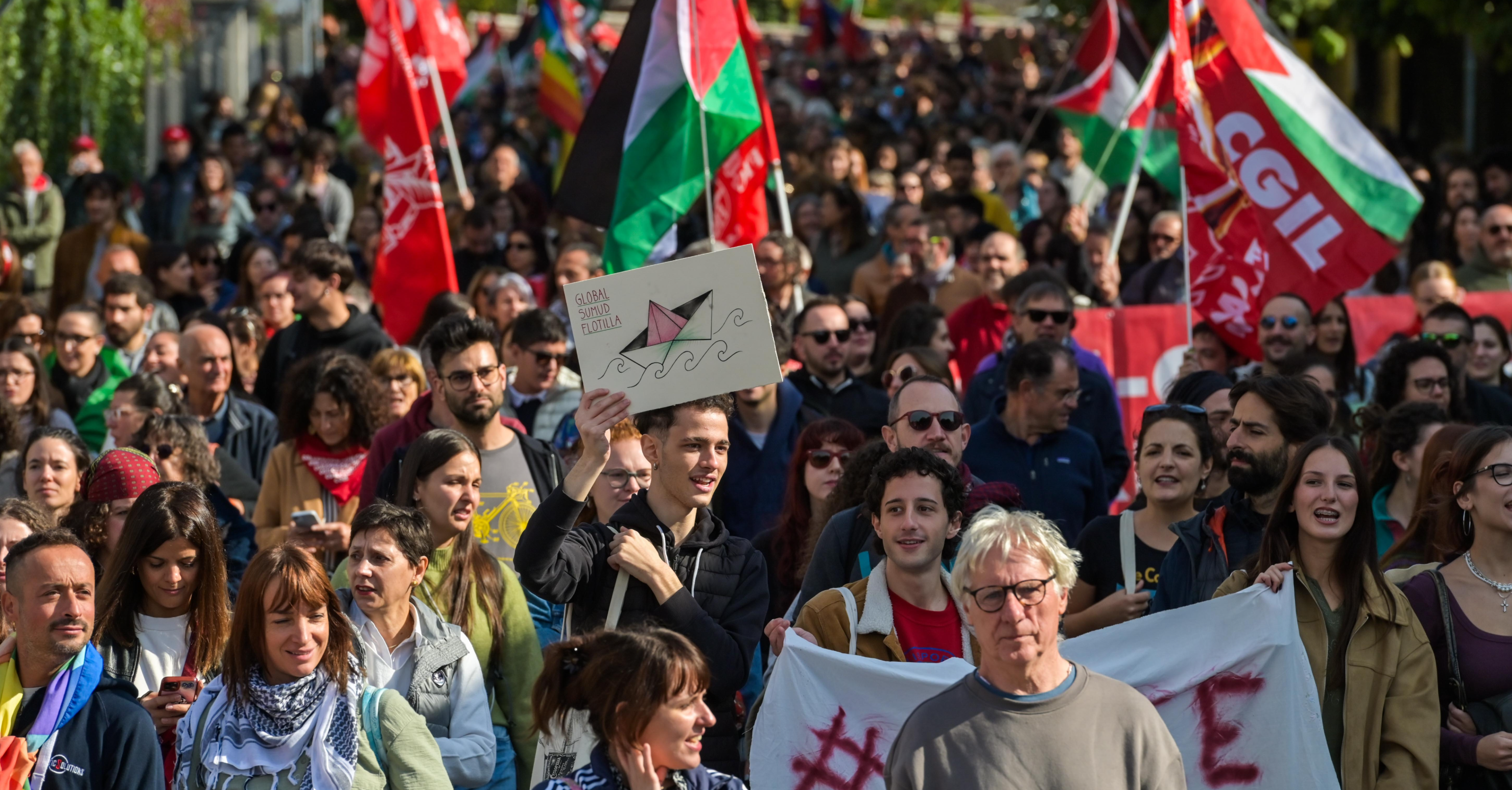 Sostegno alla Flotilla, l'Italia in piazza