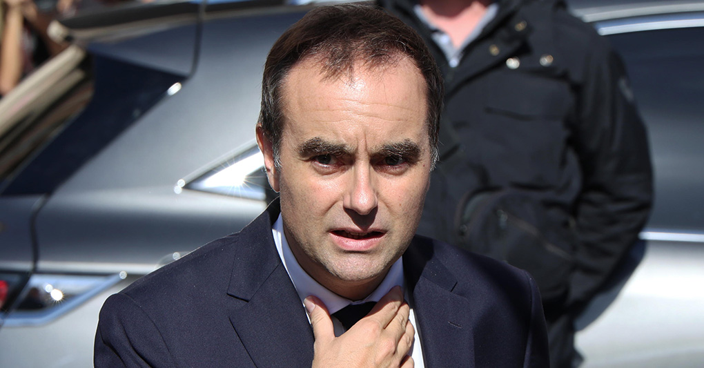 Francia: Lecornu rimane a Matignon