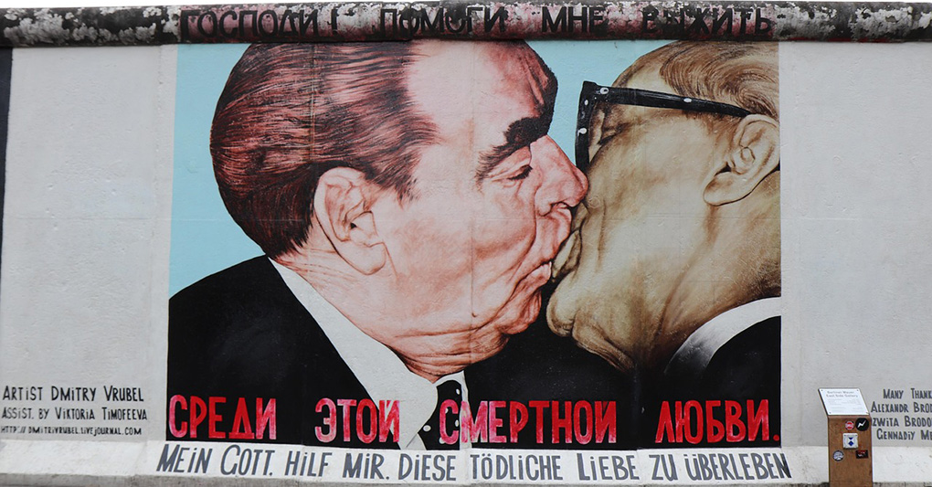 Oltre i muri: costruire ponti per la pace Oltre i muri: costruire ponti per la pace