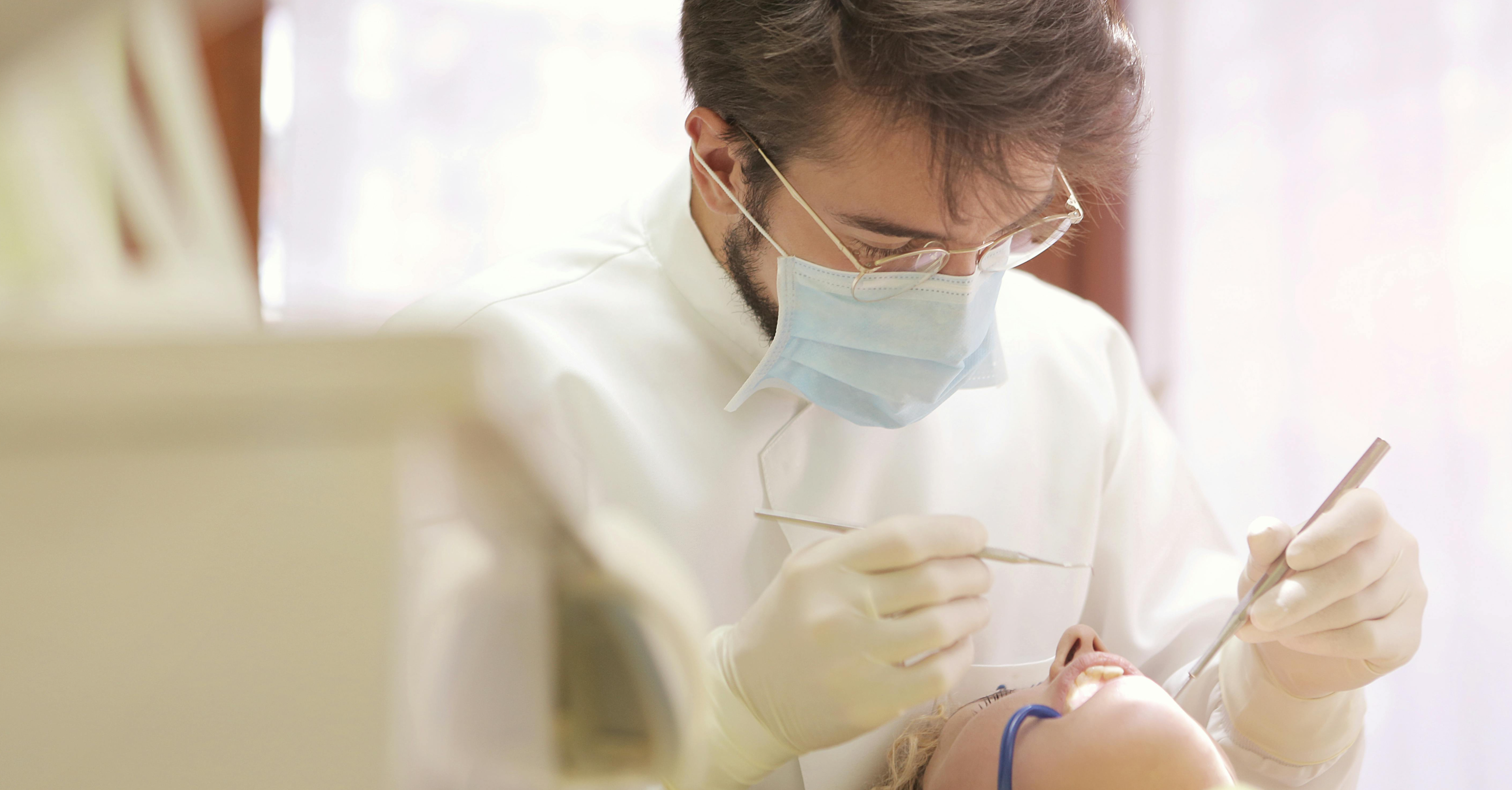 Non è mai troppo tardi per un bel sorriso: ortodonzia anche da adulti