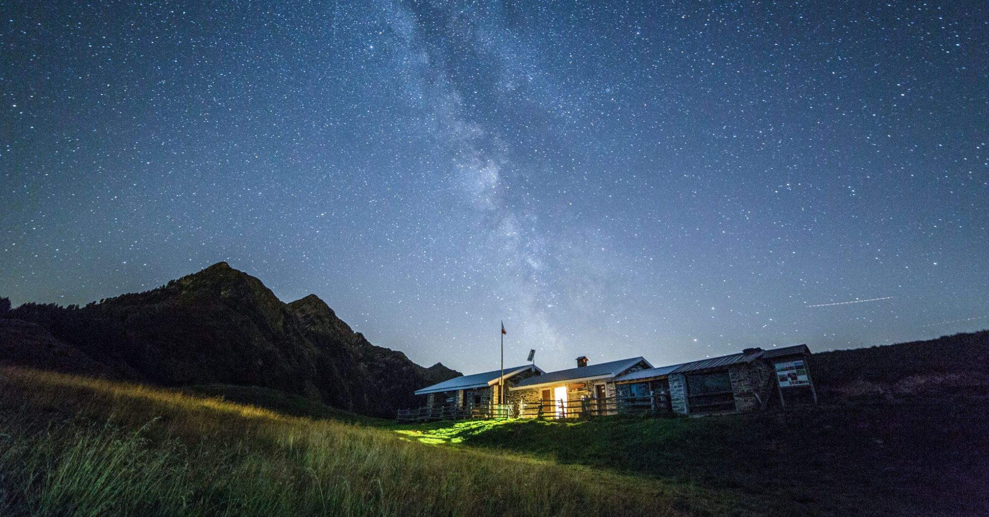 Lombardia: un viaggio tra sentieri bresciani e notti stellate in Valtellina episode artwork