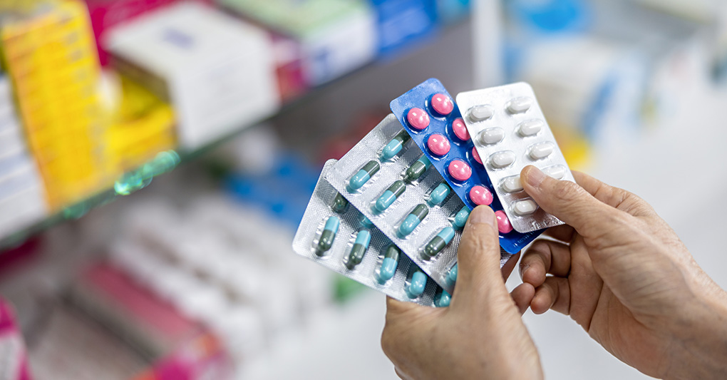 Gli italiani e i farmaci: cresce la spesa complessiva