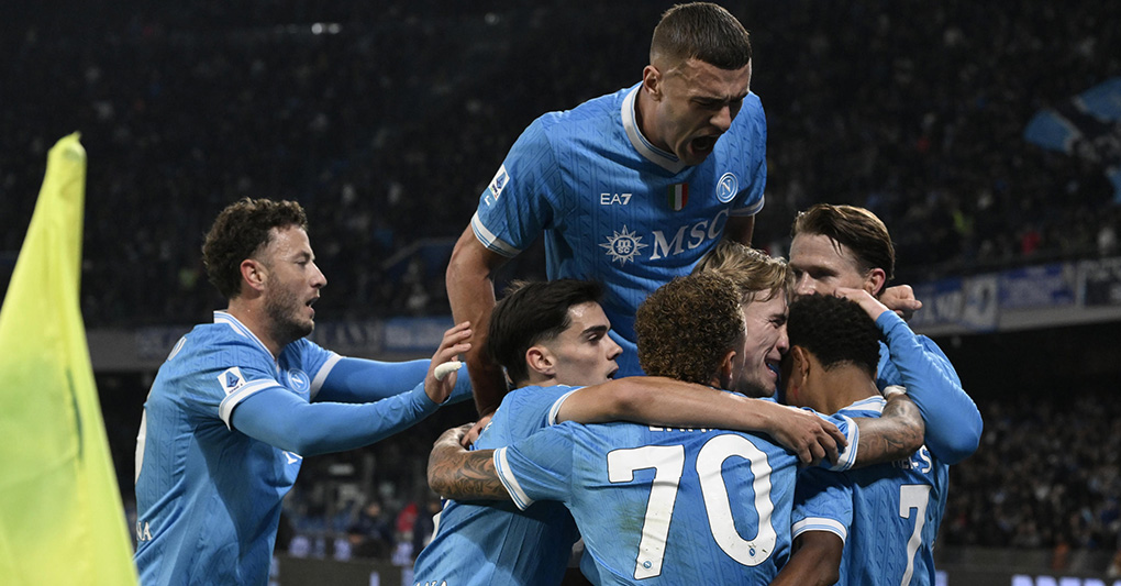 Napoli risorge, attesa per la Davis e per il derby di Milano Napoli risorge, attesa per la Davis e per il derby di Milano