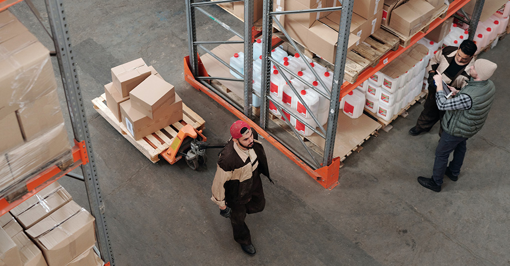 Black Friday, la logistica ha retto bene - Ets, i costi per i trasporti e la soluzione Gnl Black Friday, la logistica ha retto bene - Ets, i costi per i trasporti e la soluzione Gnl