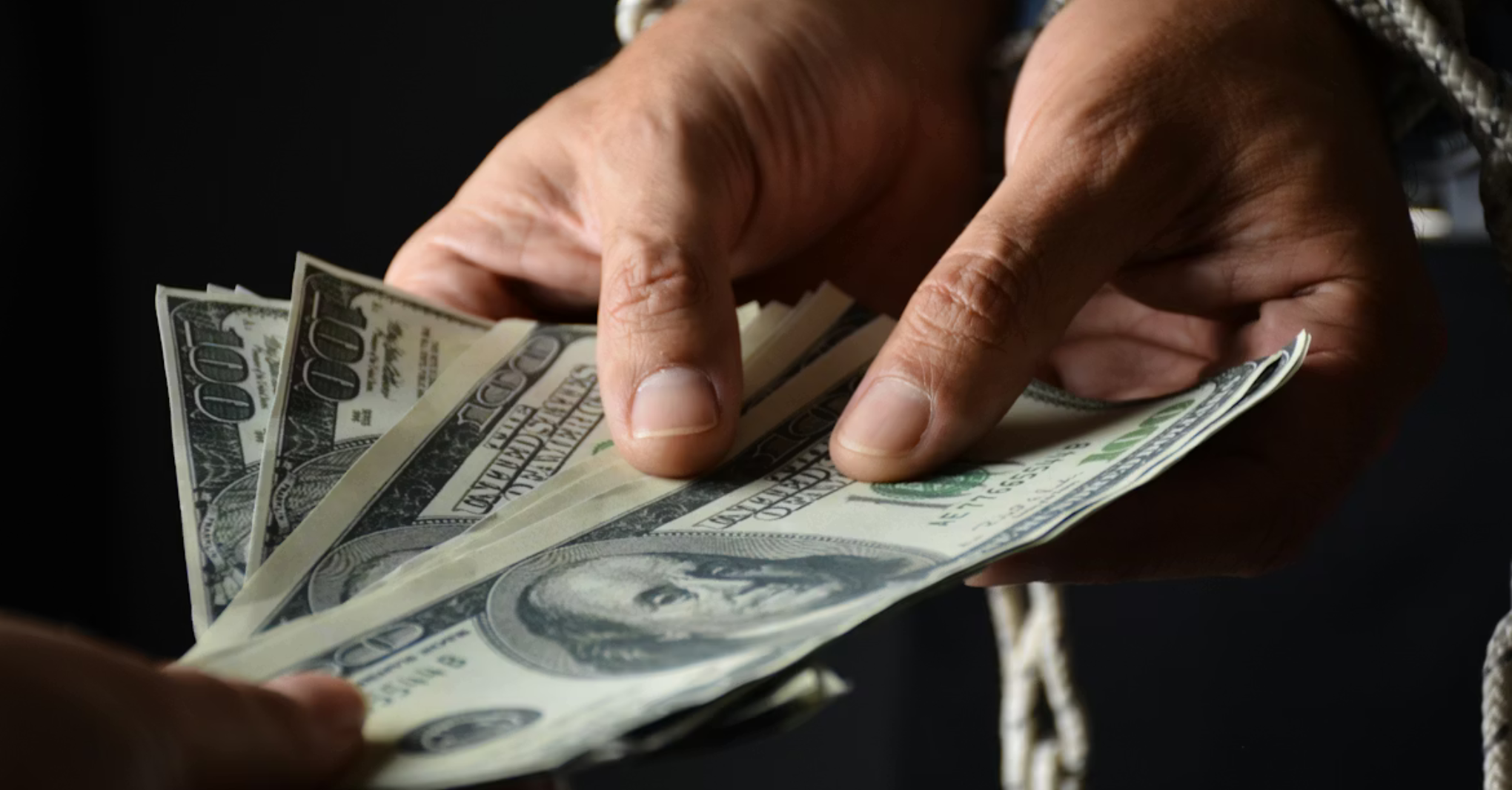 Corruzione, nel 2025 raddoppiano gli indagati