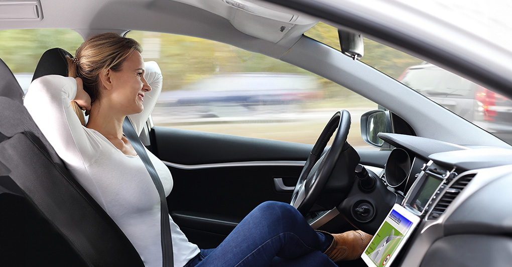 Guida autonoma minicar e biocarburanti: la formula per una nuova mobilità