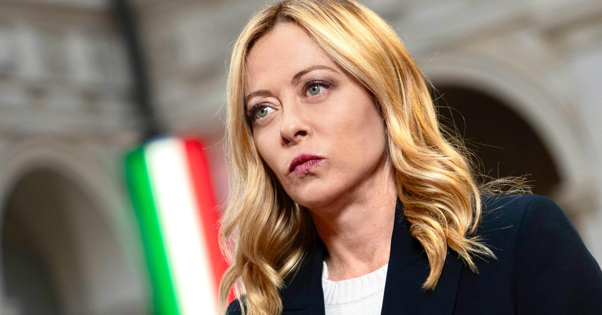 Inchiesta in Europa sulla corruzione, la Russia esulta - Abu Mazen ad Atreju: il colpo di genio di Giorgia Meloni