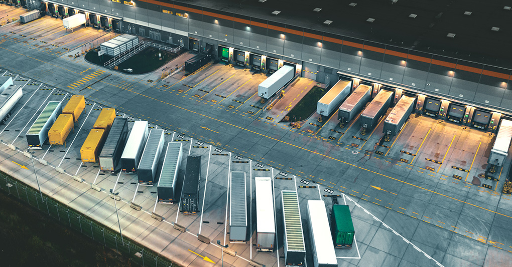 Cooperazione e integrazione per affrontare le sfide di autotrasporto e logistica Cooperazione e integrazione per affrontare le sfide di autotrasporto e logistica