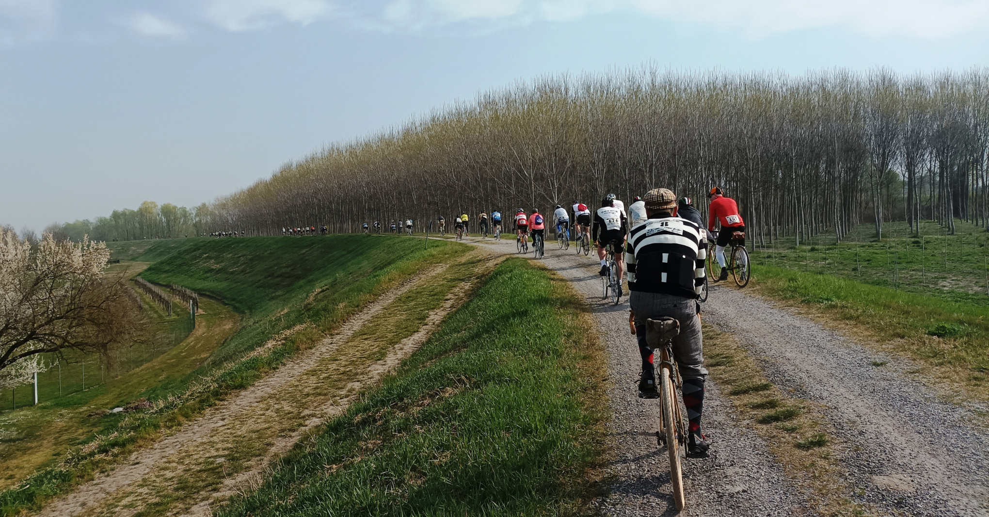 Emilia Romagna: la Ciclovia del Reno e del Navile e le tappe emiliane del Giro di Italia d'Epoca episode artwork