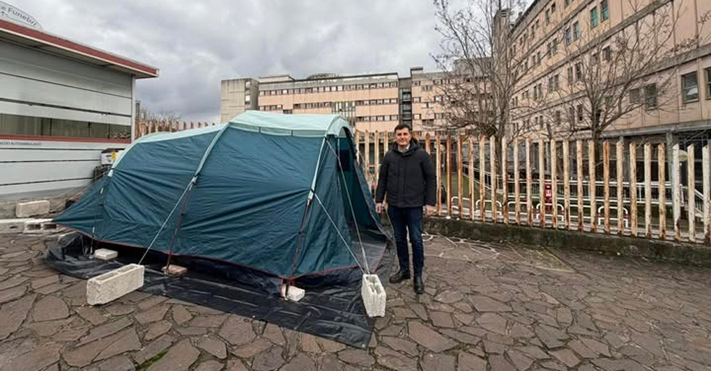 La lite tra medici in sala operatoria per il cuore destinato a Domenico