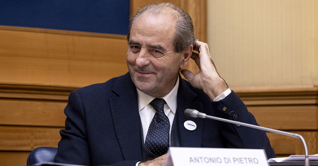 Il Sì di Di Pietro