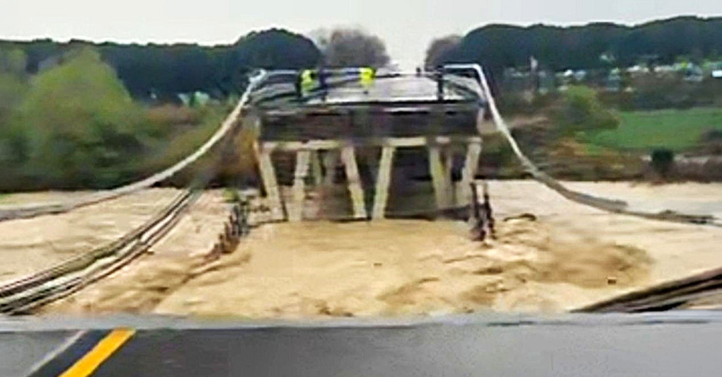 Maltempo, in Molise crolla il ponte sul Trigno