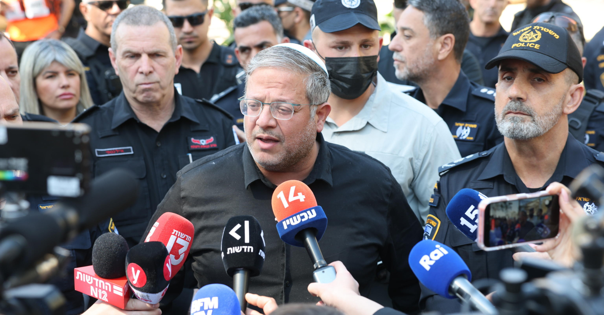 Flotilla: Ben-Gvir irride gli attivisti e sfida il governo italiano