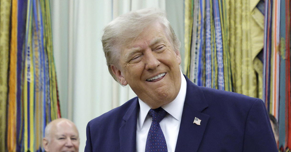 Trump a ruota libera su Italia e sui Mondiali episode artwork