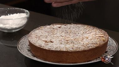 Borghese bakery 2021 - Frangipane alle mandorle e albicocche alla ...