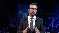 Il petrolio sale, l'inflazione USA scende 
