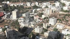 Fumo e macerie a Hebron, l'esercito israeliano abbatte alcune case