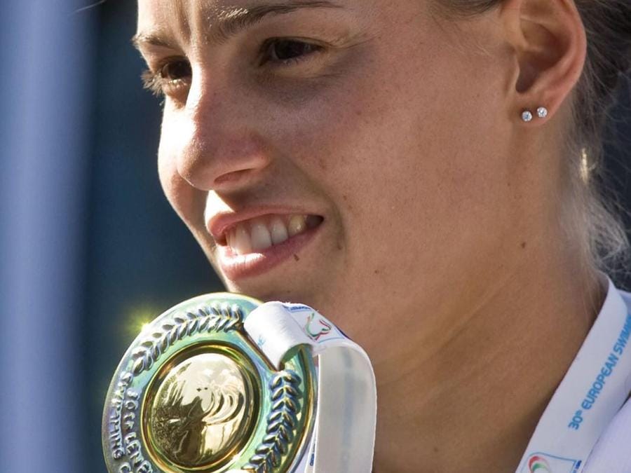 Budapest,10 agosto 2010, Tania Cagnotto è medaglia d’oro nel tuffo da 1 metro (ANSA/ZSOLT SZIGETVARY)