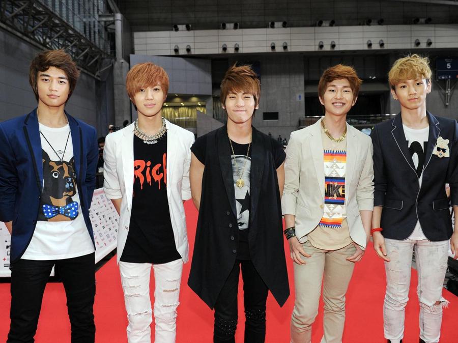 Gli Shinee  a Mtv video music aid, 2011 (Olycom)