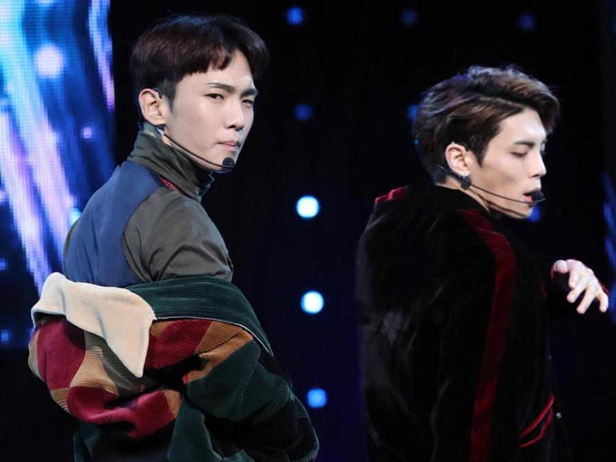 Key e Jonghyun degli Shinee, Seul, Corea del Sud, 4 ottobre  2016 (Epa)