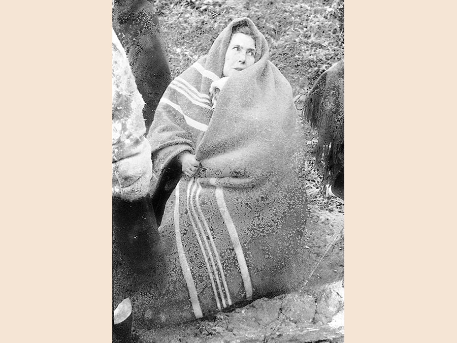 Sfollati nella tendopoli a Gibellina, 22 gennaio 1968. Il terremoto della Valle del Belice avvenne nella notte tra il 14 e il 15 gennaio. ANSA
