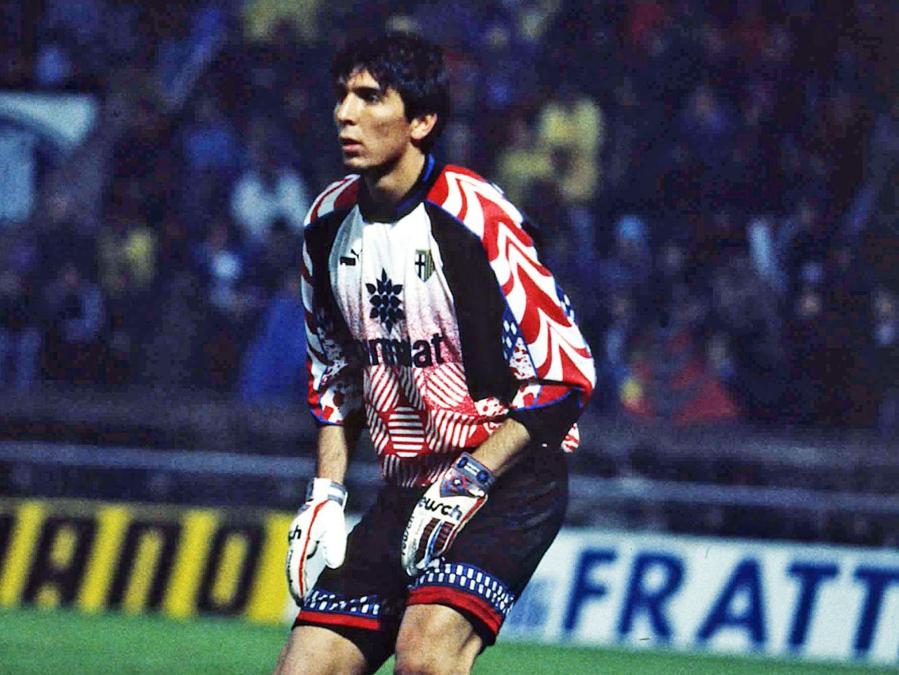 1996 -  Serie A, Milan-Parma 0-3, il portiere Gianluigi Buffon (foto IPP/Alberto Sabattini )