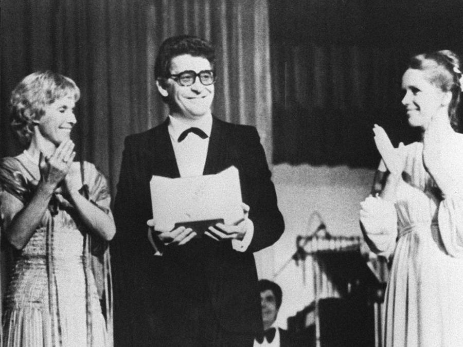 A Cannes tra Biki Anderson e Liv Ulmann (Ansa)