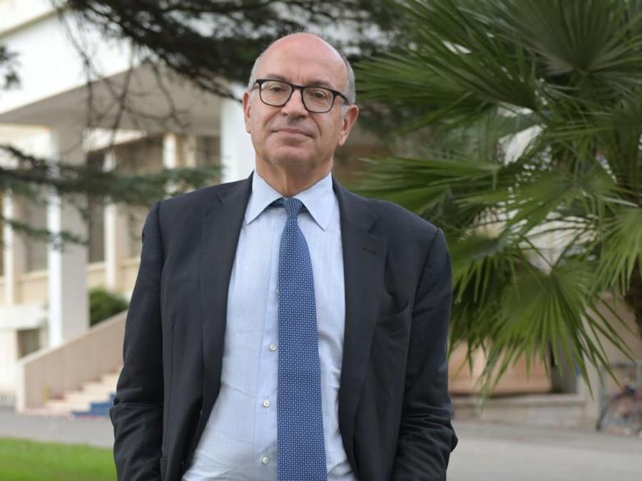 I commissari alla spending - Yoram Gutgeld, Governo Renzi. Ultimo commissario è Yoram Gutgeld che viene nominato nel marzo 2015. Sotto la sua guida sono stati ridotti capitoli di spesa per 29,9 miliardi. A cui si dovrebbe sommare un “effetto spending” di circa 2,5 miliardi (4,5 miliardi “lordi”) innescato dall'ultima manovra (Imagoeconomica)