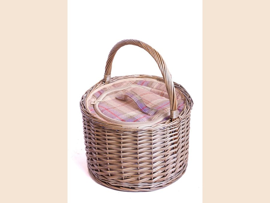 Eaton, Hampers, ghiacciaia per champagne e vini, in robusto vimini.