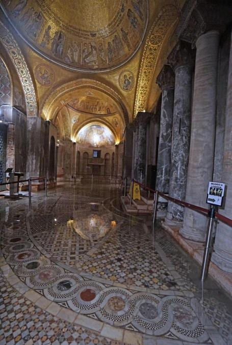 Maltempo Allagata La Basilica Di San Marco A Venezia Il Sole 24 Ore