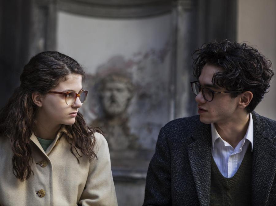 Da sinistra Margherita Mazzucco (Elena adolescente) e Francesco Serpico (Nino Sarratore adolescente