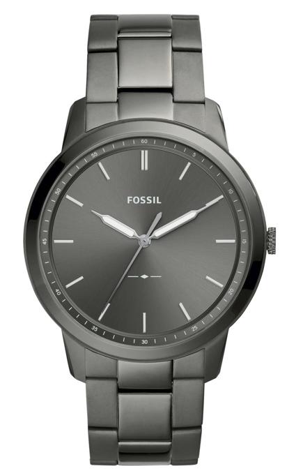 Fossil. L’iconica collezione The Minimalist 3H torna protagonista con una referenza declinata in un solotempo con cassa in acciaio grigio fumo di 44 mm. Impermeabile fino a 50 metri adotta un movimento al quarzo. Prezzo: 149 euro