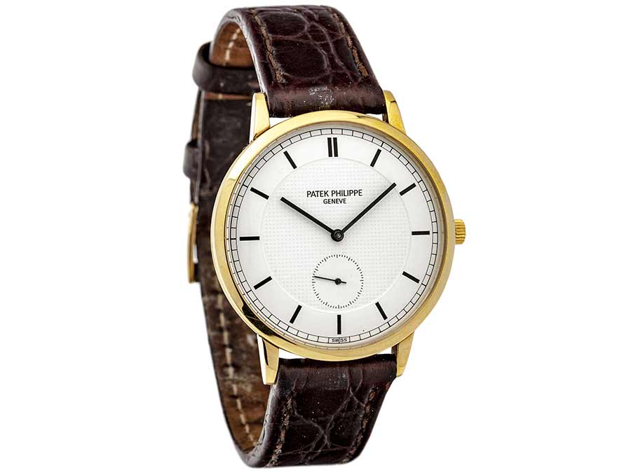 Casa d'aste, un orologio Patek Philippe “Calatrava” ref. 3893 degli anni '80, corredato da scatola ed estratto di registro, venduto a 6.800 euro