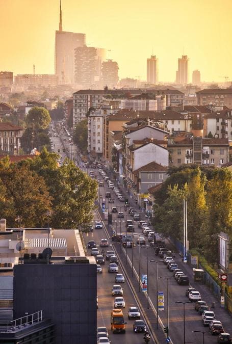 Veduta verso viale Sarca e verso lo skyline