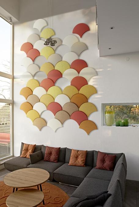 Blå Station, Ginkgo, design di Stone Designs. Soluzione fonoassorbente a moduli combinabili a piacere caratterizzati dalla forma a ventaglio che associa estetica giapponese e design europeo. I pannelli a muro sono realizzati in feltro di poliestere