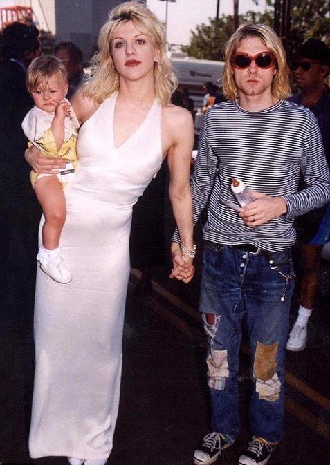 Kurt Cobain con la moglie Courtney Love e la figlia Frances Bean