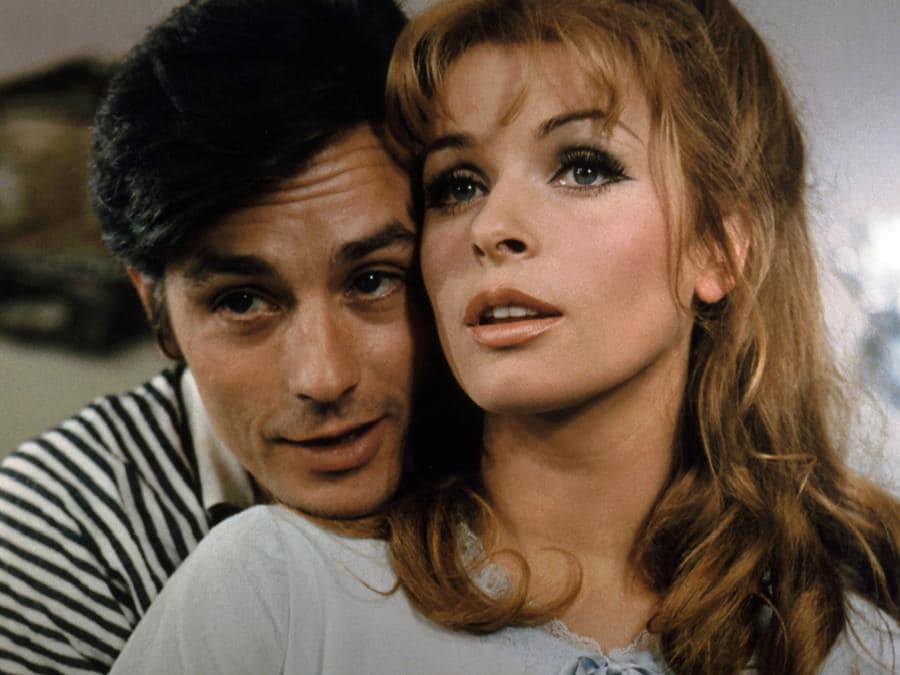«Diabolicamente tua» del 1968, di Julien Duvivier, con Alain Delon e Senta Berger. (COLLECTION CHRISTOPHEL © Comacico / Eichberg Film / Igor Film)