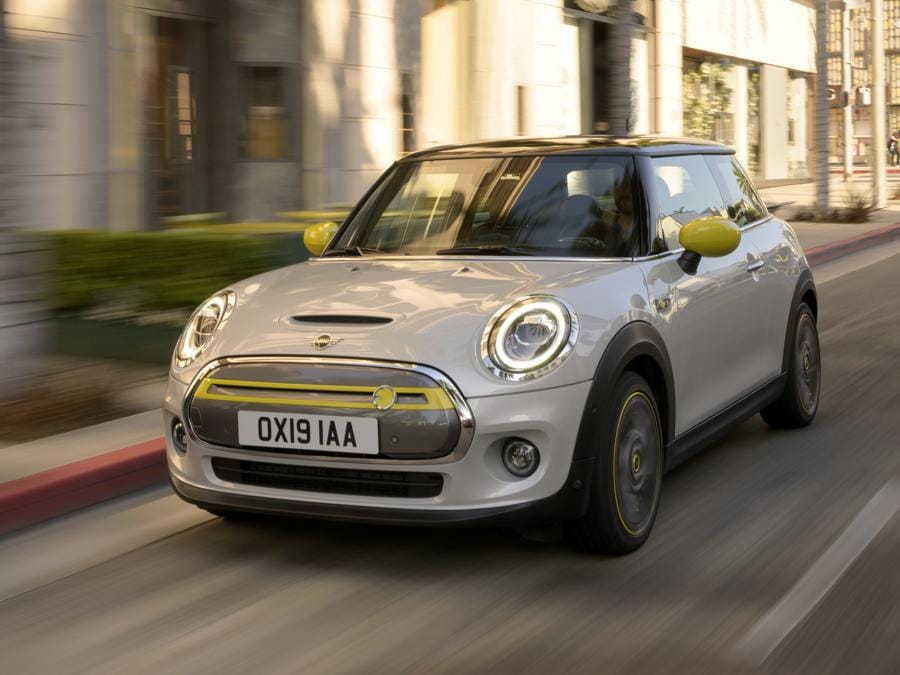 La nuova Mini Cooper SE elettrica
