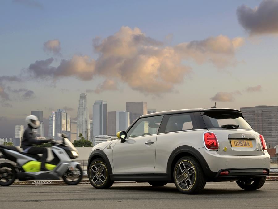 La nuova Mini Cooper SE elettrica