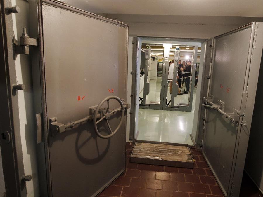 Ciò che resta di un bunker nella centrale nucleare a Chernobyl  (Photo by STR/NurPhoto)
