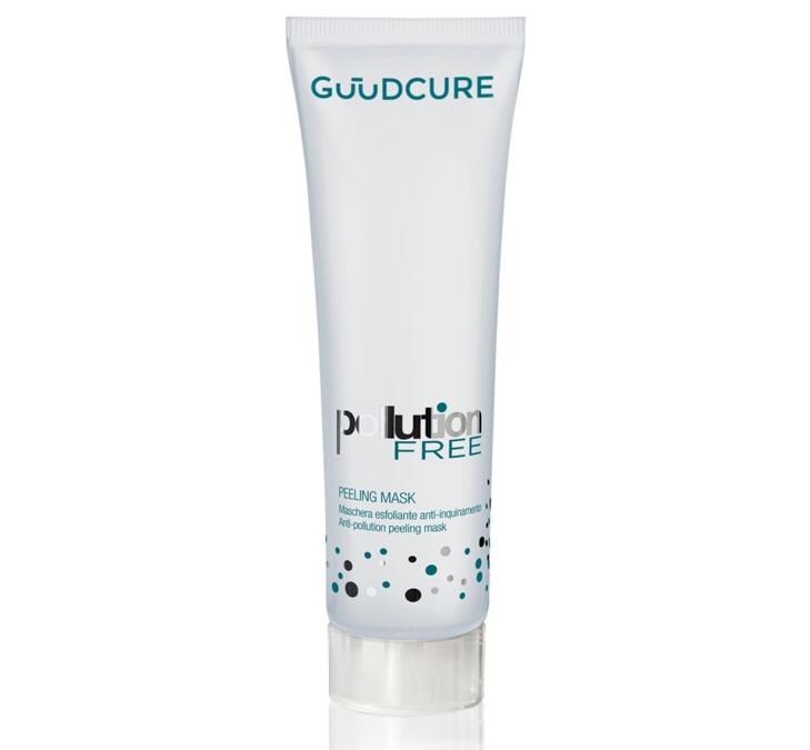 Guud Cure Pollution Free Peeling Mask , una maschera esfoliante anti-inquinamento che contiene microperle per rimuovere le cellule morte. Nella formula è presente la zeolite, minerale di origine vulcanica