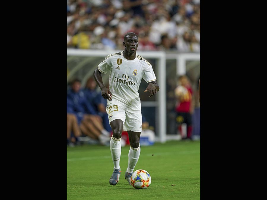 Il 24enne difensore francese, Ferland Mendy, acquistato dal Real Madrid. Nella casse del Lione 48 milioni di euro più 5 di bonus. (Ap)