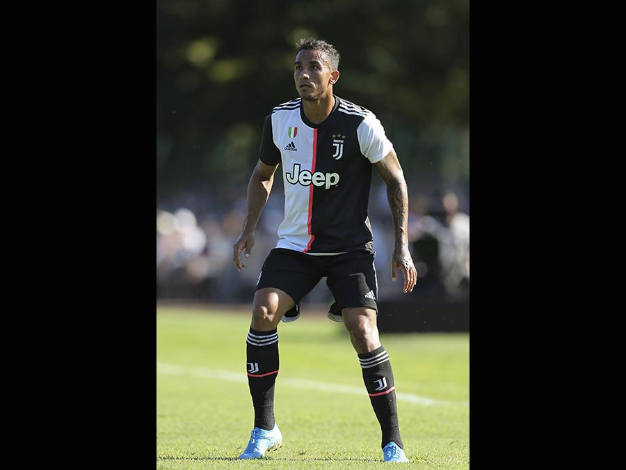 Il 26enne esterno destro brasiliano, Danilo, acquistato dalla Juventus. Al Manchester City 37 milioni di euro. (Ap)