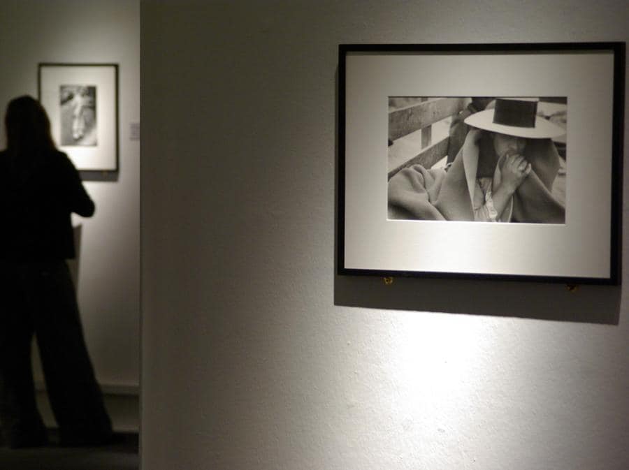 Un’esposizione di opere di Robert Frank, a Milano nel 2008 (Marka)