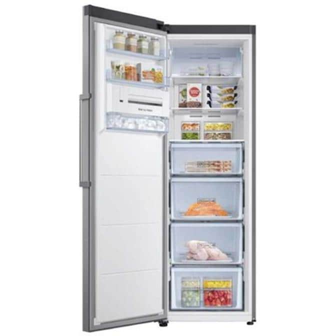 Samsung, RZ32M711, congelatore verticale a libera installazione, da 315 litri, A++, in acciaio inox, No Frost, con una capacità di congelazione di 21 kg ogni 24 ore; autonomia senza elettricità di 12 ore, classe climatica T, congelazione veloce e 7 ripiani di vetro. Altezza 185 cm.