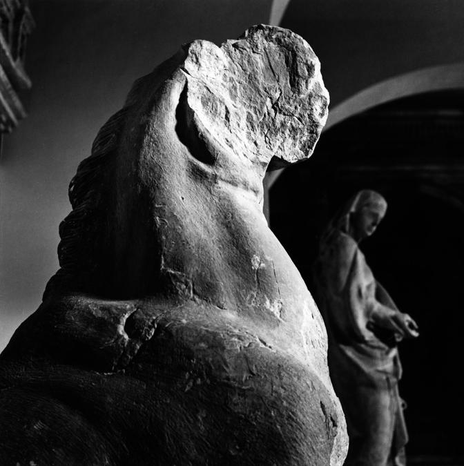 Franco Grignani, Sculture, 1952, Gelatina bromuro d'argento/carta, 30,5x30,5 cm, Mufoco, Museo di fotografia contemporanea
